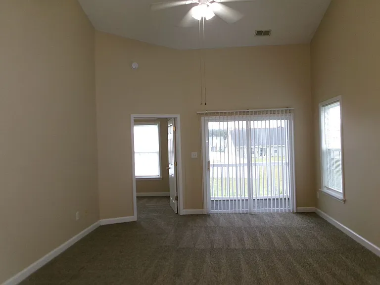 148 Westhaven Dr #10H — Photo 11
