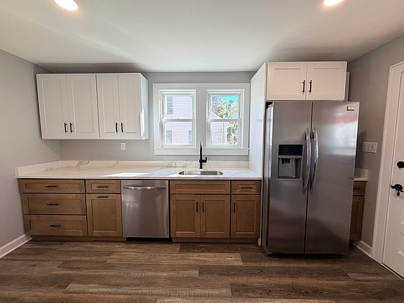 2nd image of 4935 Laurel Ave