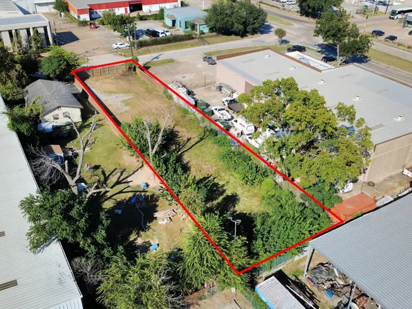 5717 Centralcrest St, Houston, TX 77092