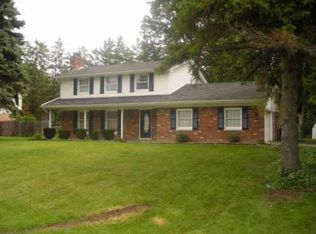 1838 E Packard Dr, Saginaw, MI