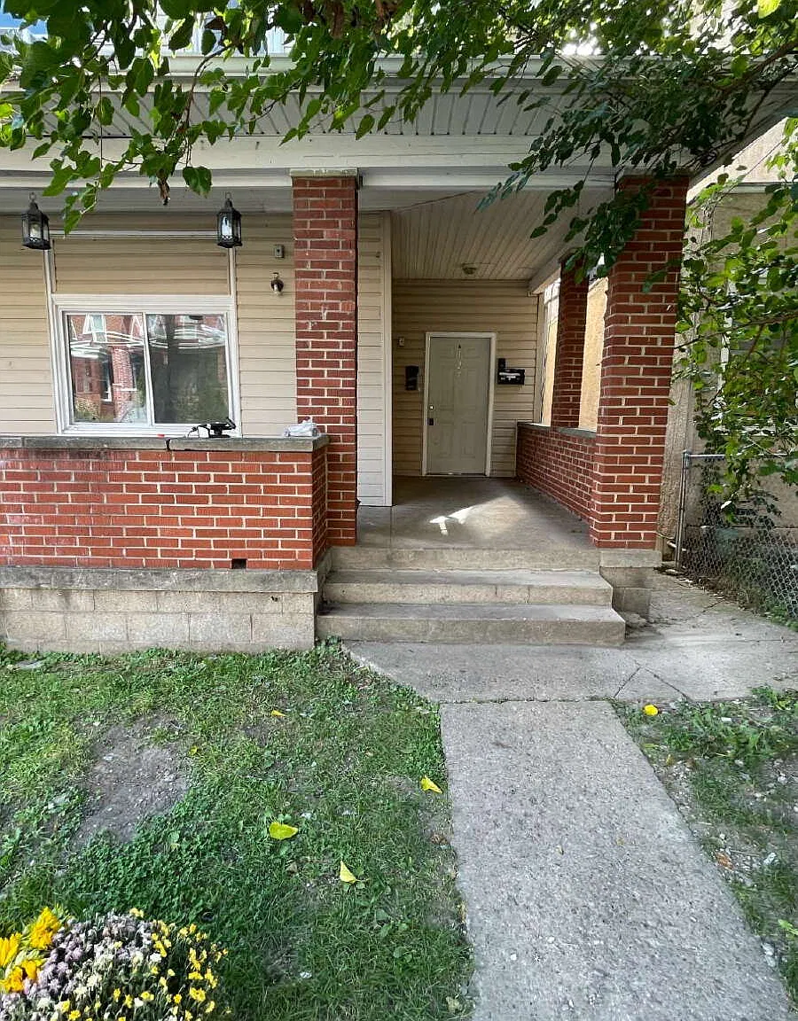 1 bed, 1.0 bath, 1400 sqft, $995 — Photo 3