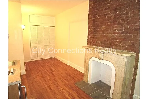 Rented by City Connections Realty | media 34