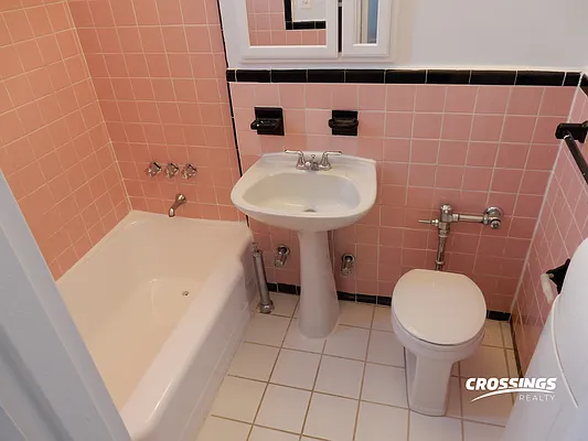 Rented by Crossings Realty | media 19