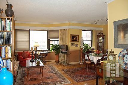 2nd image of 315 E 65th Street 10e #10E