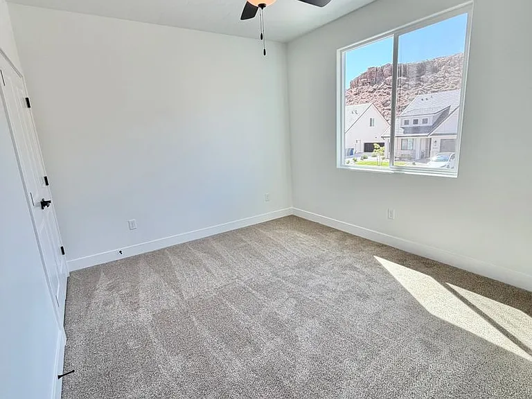 4129 E El Capitan Way St — Photo 25