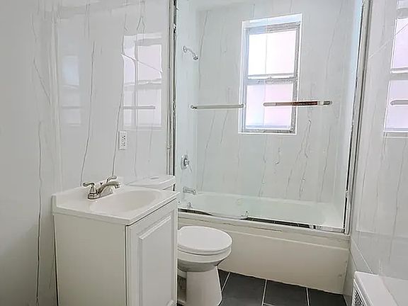 2nd image of 464 Prospect Pl APT 3R