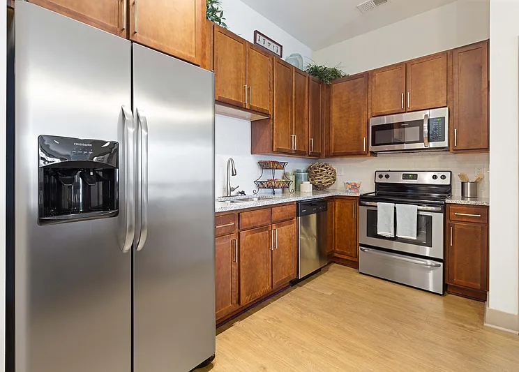 One Midtown Apartment Homes — Photo 18