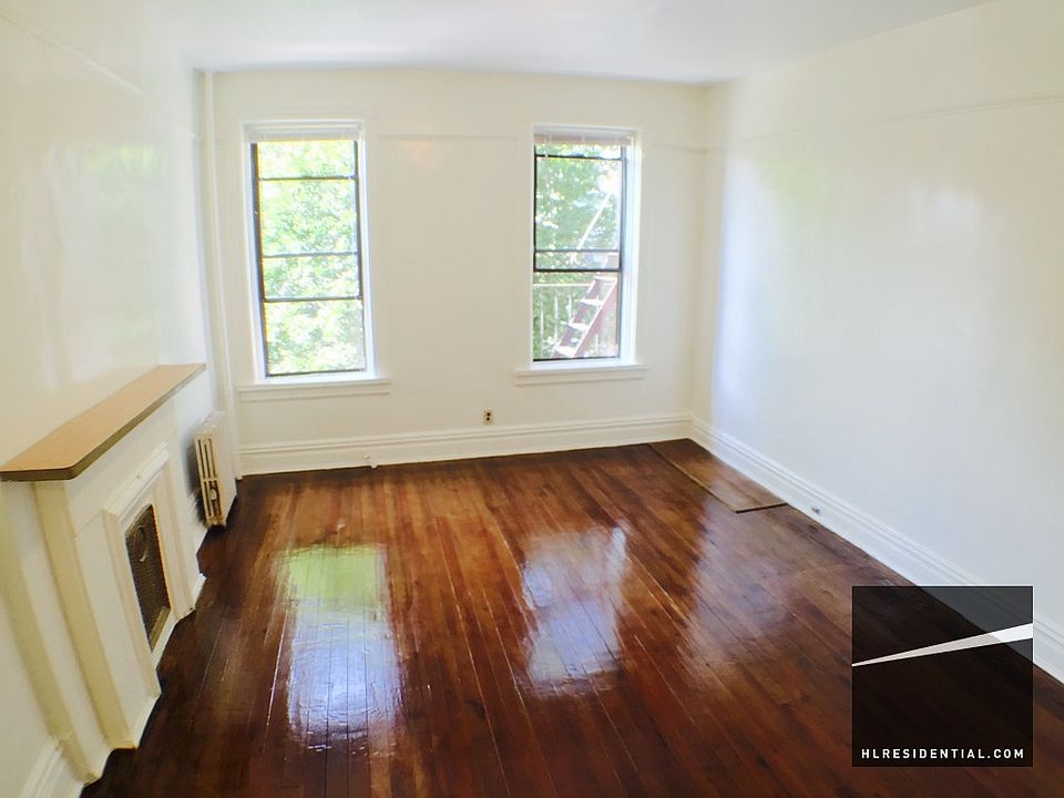 1st image of 1127 47th Ave #3R