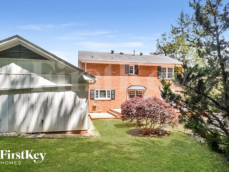 106 Brookberry Dr — Photo 15