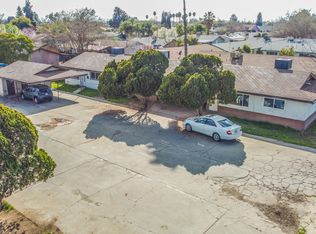 890 E Samoa St, Lindsay, CA 93247