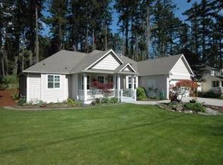 320 5th St, Anacortes, WA 98221