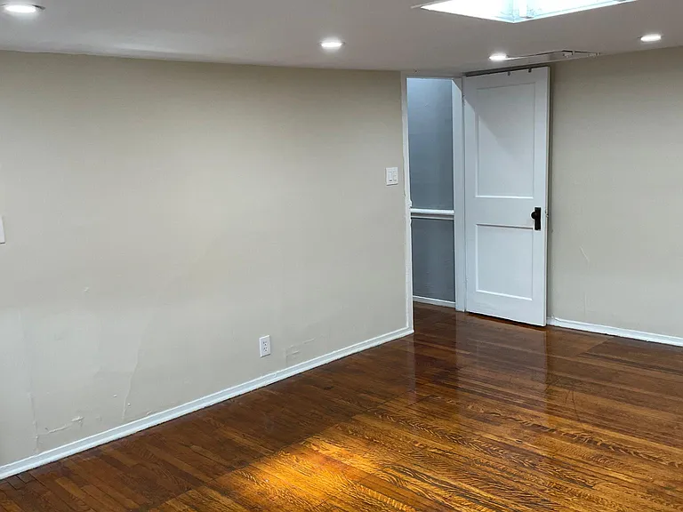 717 Park Ave #4F — Photo 16