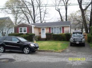 457 Harvard St, Fall River, MA 02720