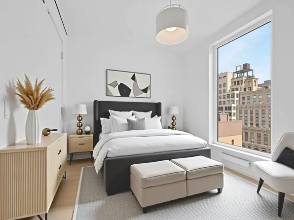 225 West 28th Street image 4 of 21