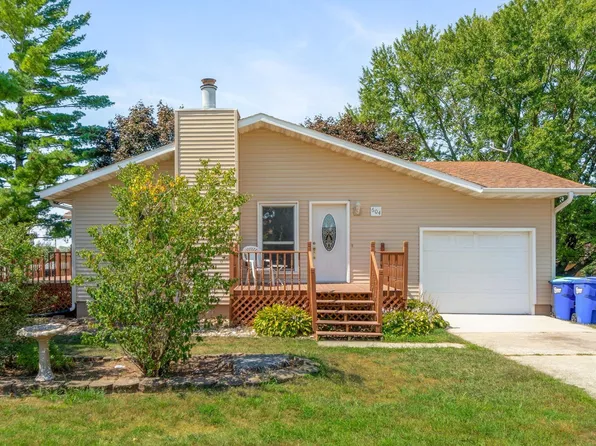 604 8th Ave NE, Oelwein, IA 50662