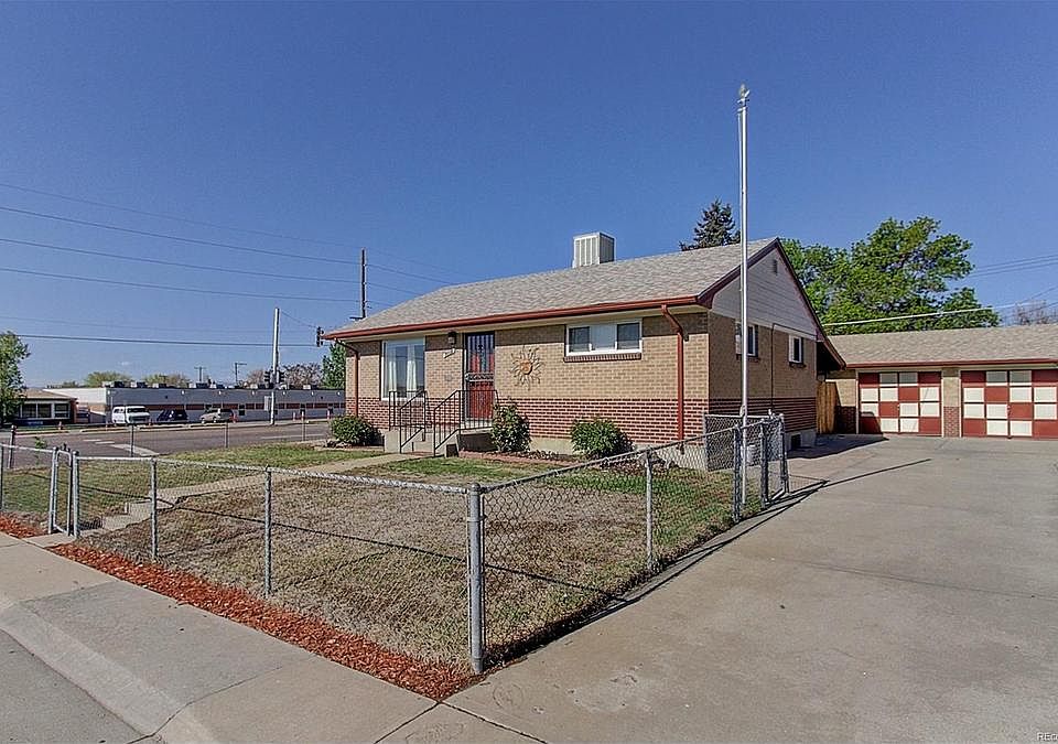 1st image of 7009 Galapago St