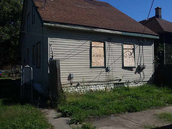 3rd image of 51 W Josephine St