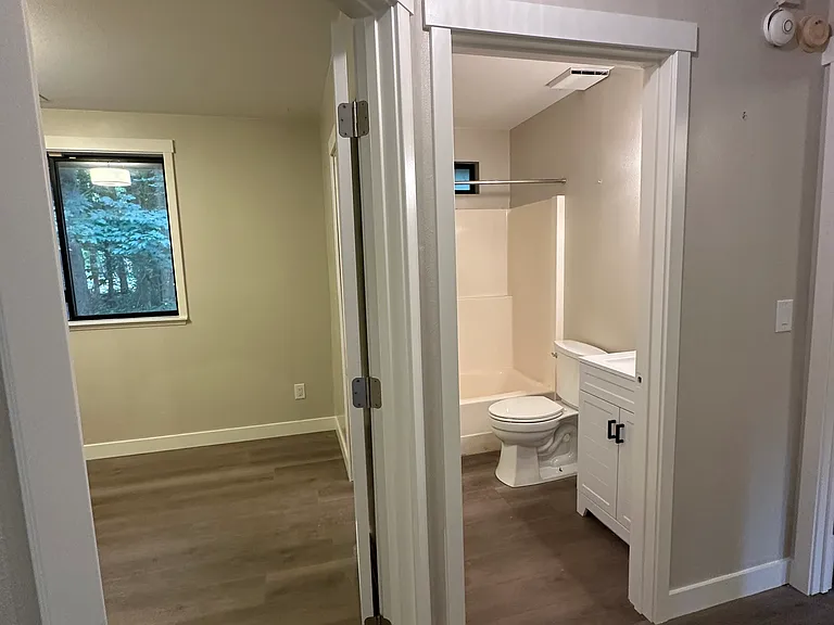 1223 Miller Ave NE — Photo 27