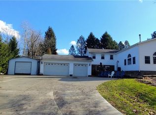 1617 Trares Rd, Mogadore, OH 44260