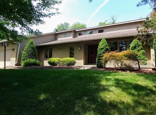 9 Gloria Ln, Niskayuna, NY 12309