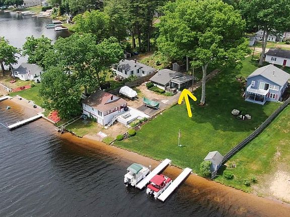 2nd image of 7 Nashaway Ln