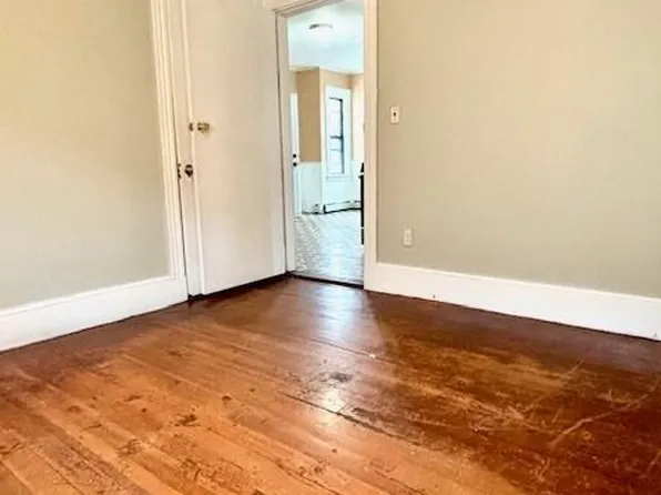925 Atwells Ave, Providence, RI 02909