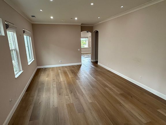 5th image of 1457 Bismarck Ln