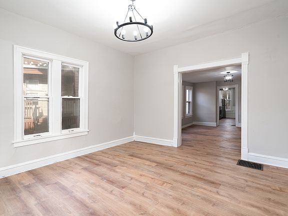 3rd image of 2209 Blake Ave