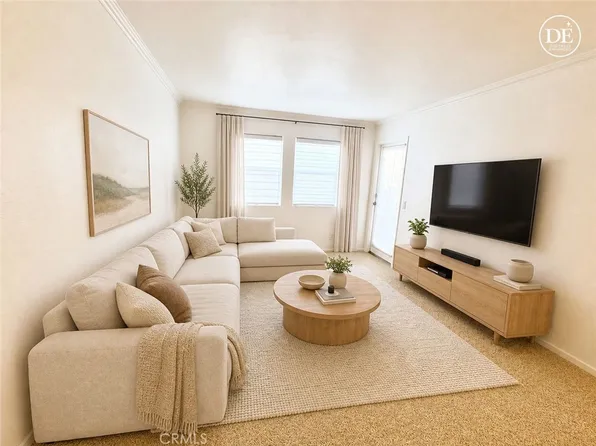 3448 Hathaway Ave APT 143, Long Beach, CA 90815