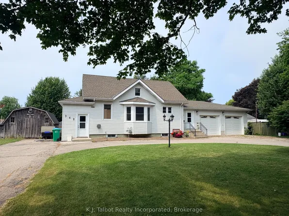 342 John St, Goderich, ON N7A 4B3