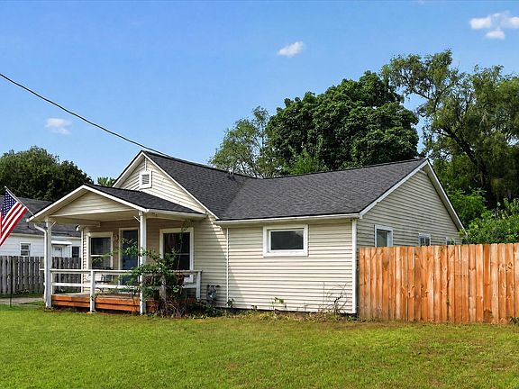4th image of 3519 Raven Ave SW