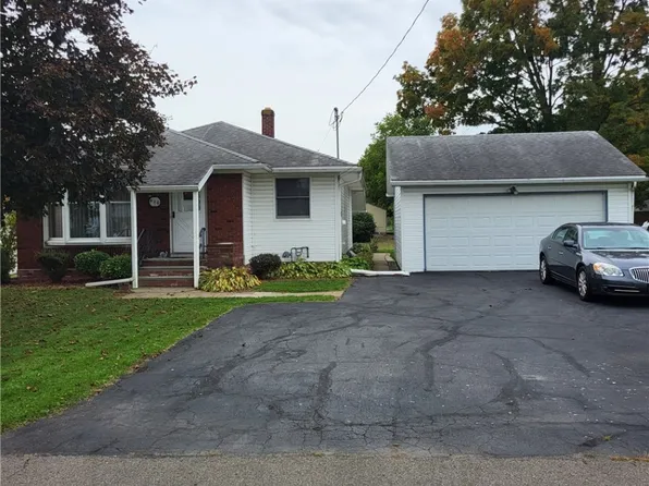 820 Hazel St, Elmira, NY 14904