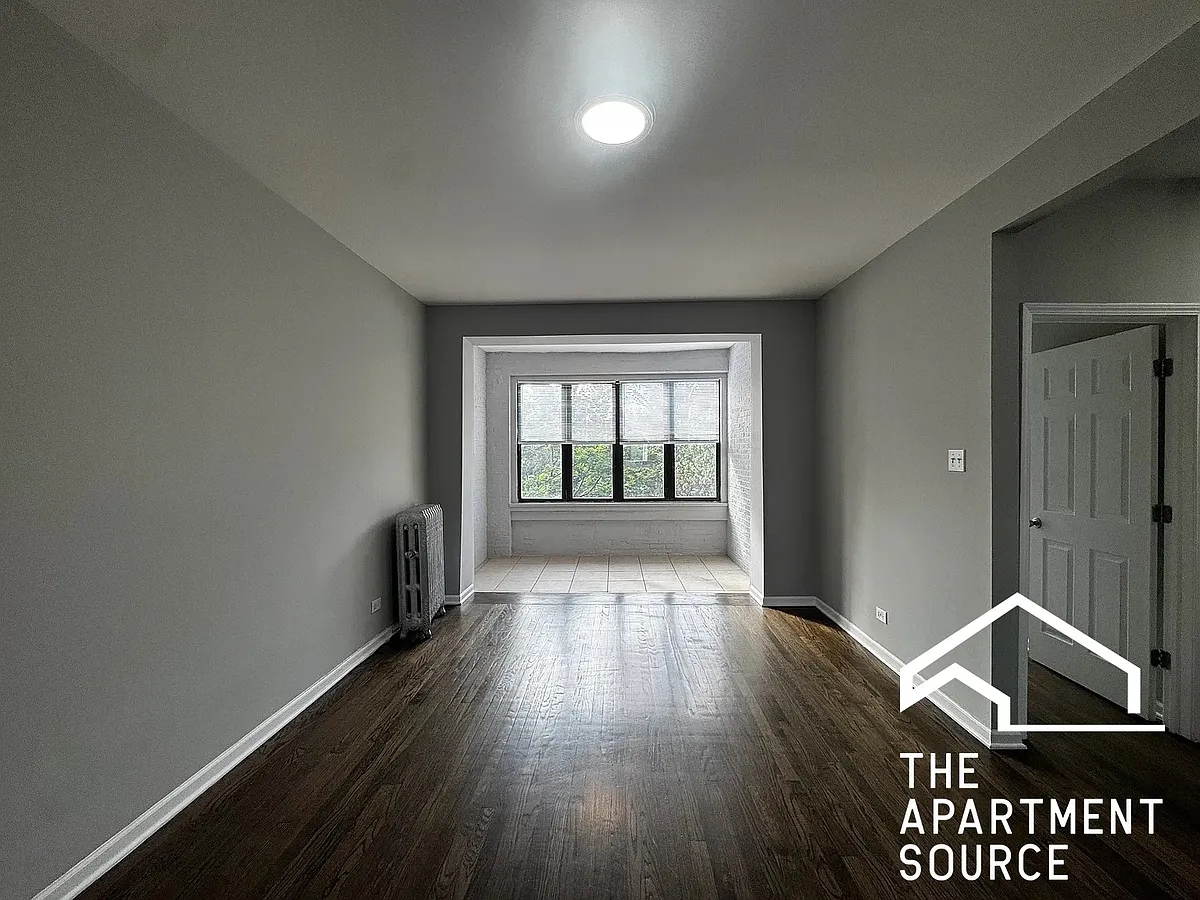 Building Photo - 2666 E 77th St #3