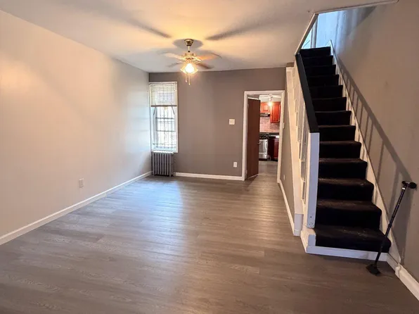 818 E Hilton St, Philadelphia, PA 19134