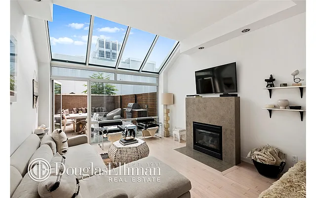 Rented by Douglas Elliman | media 8