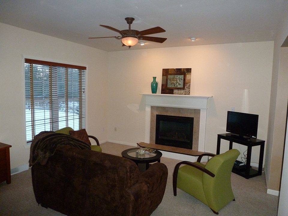 1st image of 5 Hillstone Ct