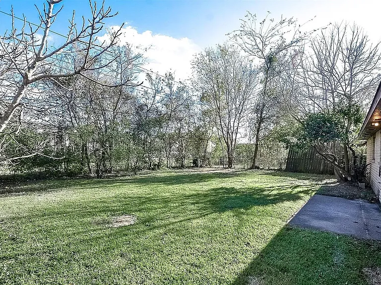 10119 Leawood Blvd — Photo 28