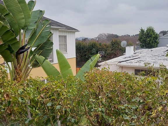 5th image of 1560 S Beverly Dr APT 8