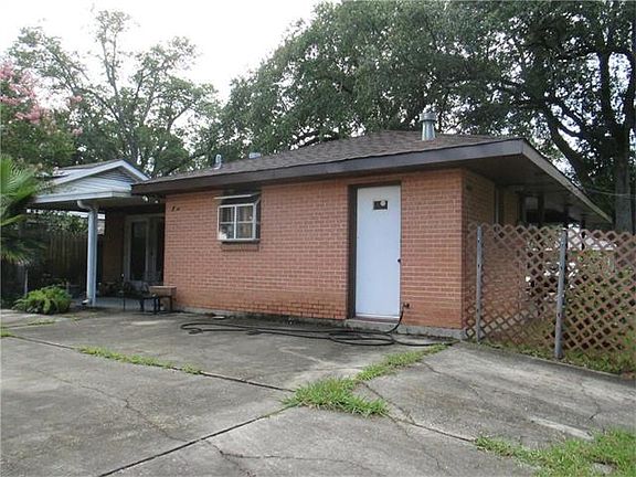 5th image of 599 Gordon Ave