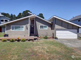 1207 194th St, Long Beach, WA