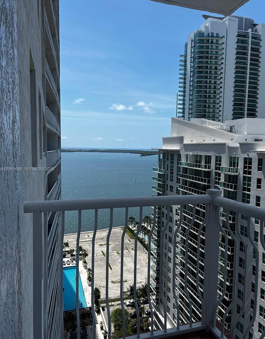 The Club At Brickell Bay — Photo 1