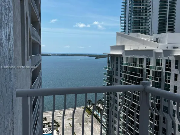 1200 Brickell Bay Dr, Miami, FL