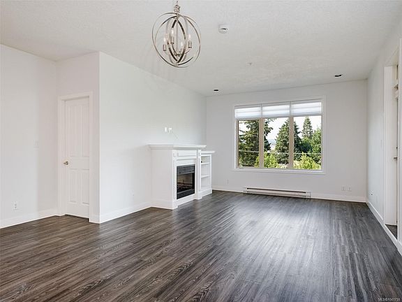 5th image of 623 Treanor Ave #402