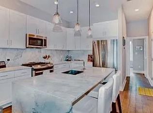 225 20th St NE APT 4, Washington, DC 20002