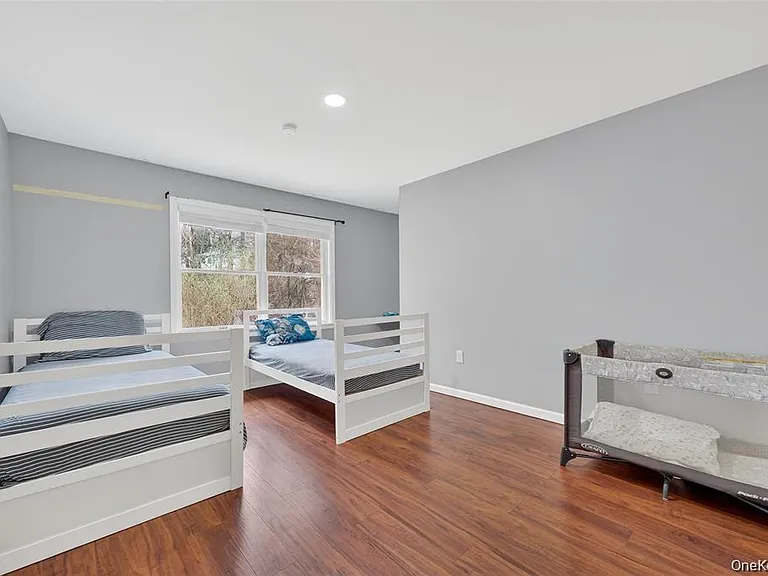 155 Roselawn Rd — Photo 26