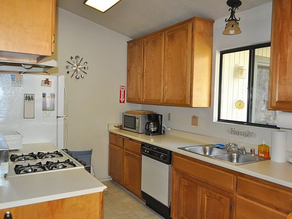 3rd image of 1254 S Minton Ave