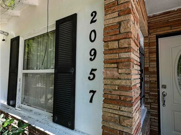 20957 Community St, Canoga Park, CA 91304