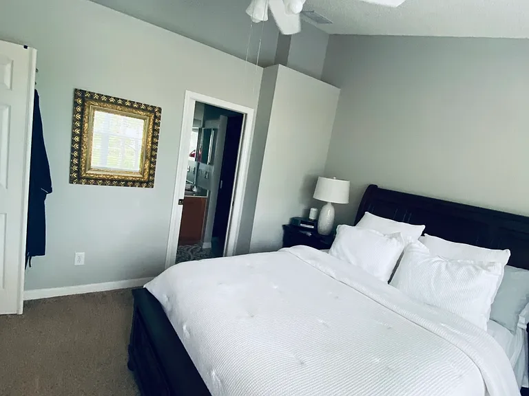 639 Vallance Way NE — Photo 20