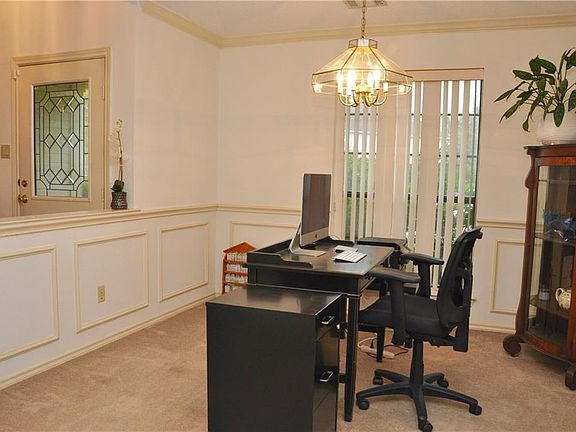 5th image of 2046 Biscayne Dr