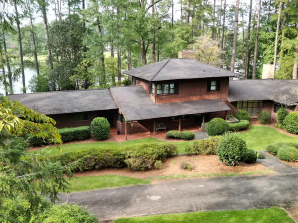 180 Pine Tree Dr, Lagrange, GA 30240
